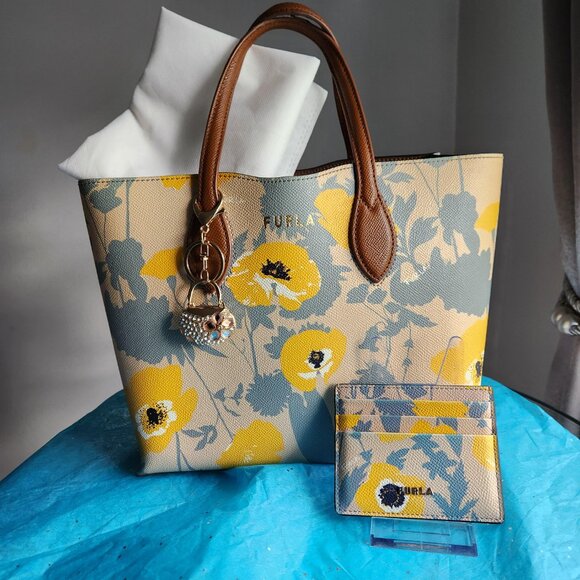 Furla Floral Yellow and Gray Print Leather Tote and card holder 3pc set - Picture 3 of 11